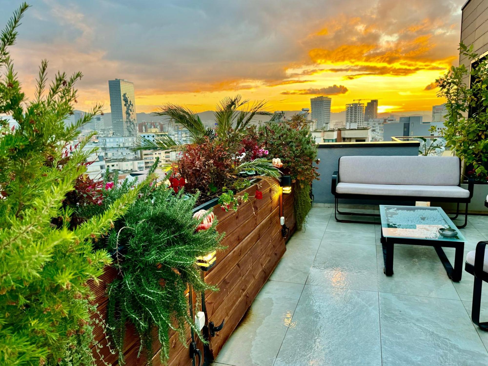 "Superattico" - Central Tirana Gorgeous Penthouse, Free Parking Buitenkant foto